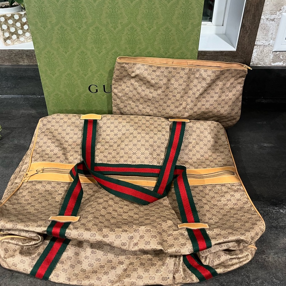“Authentic” Gucci Brown and Yellow Travel Bag - Picture 7 of 7